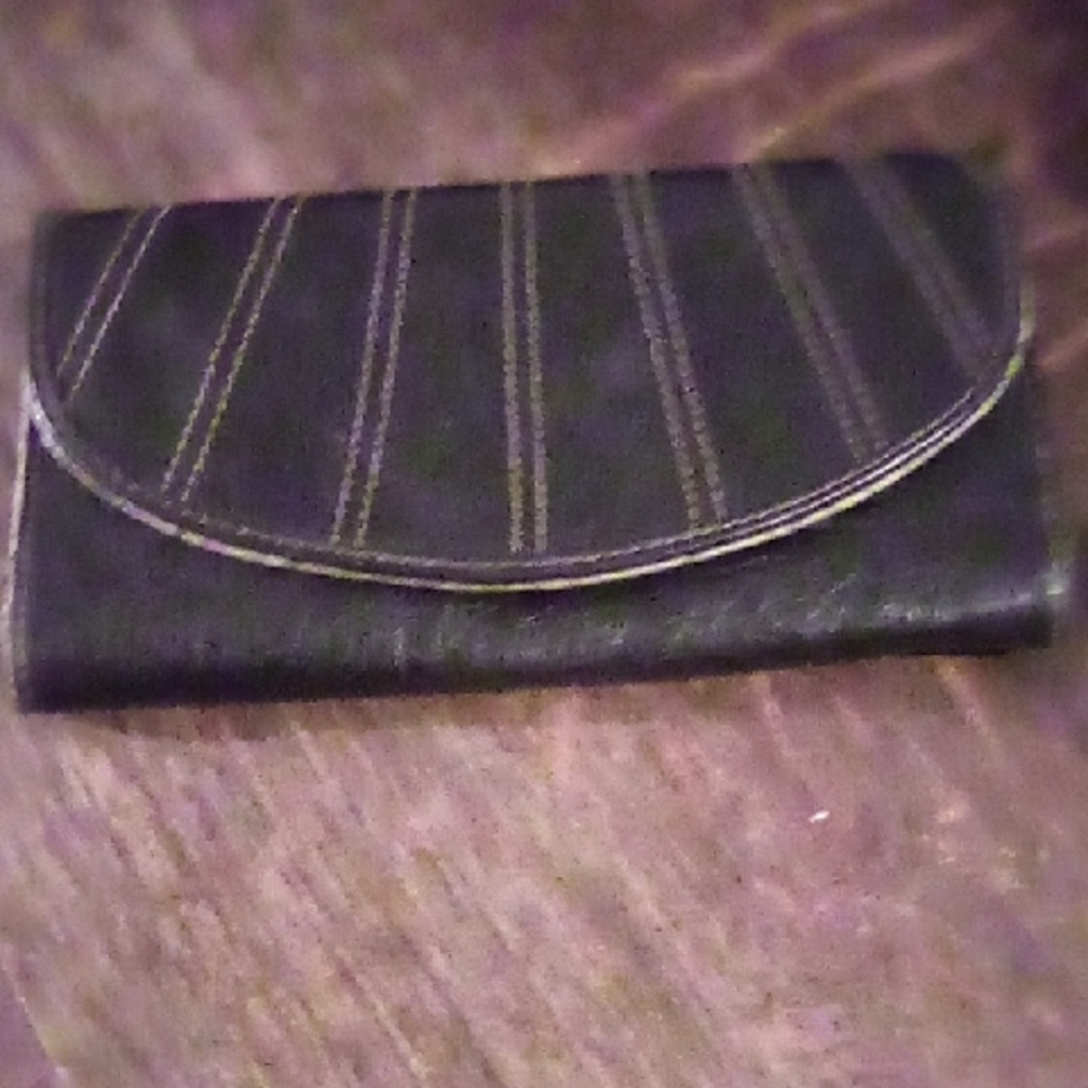 Access Polyvynyl Checkbook Wallet